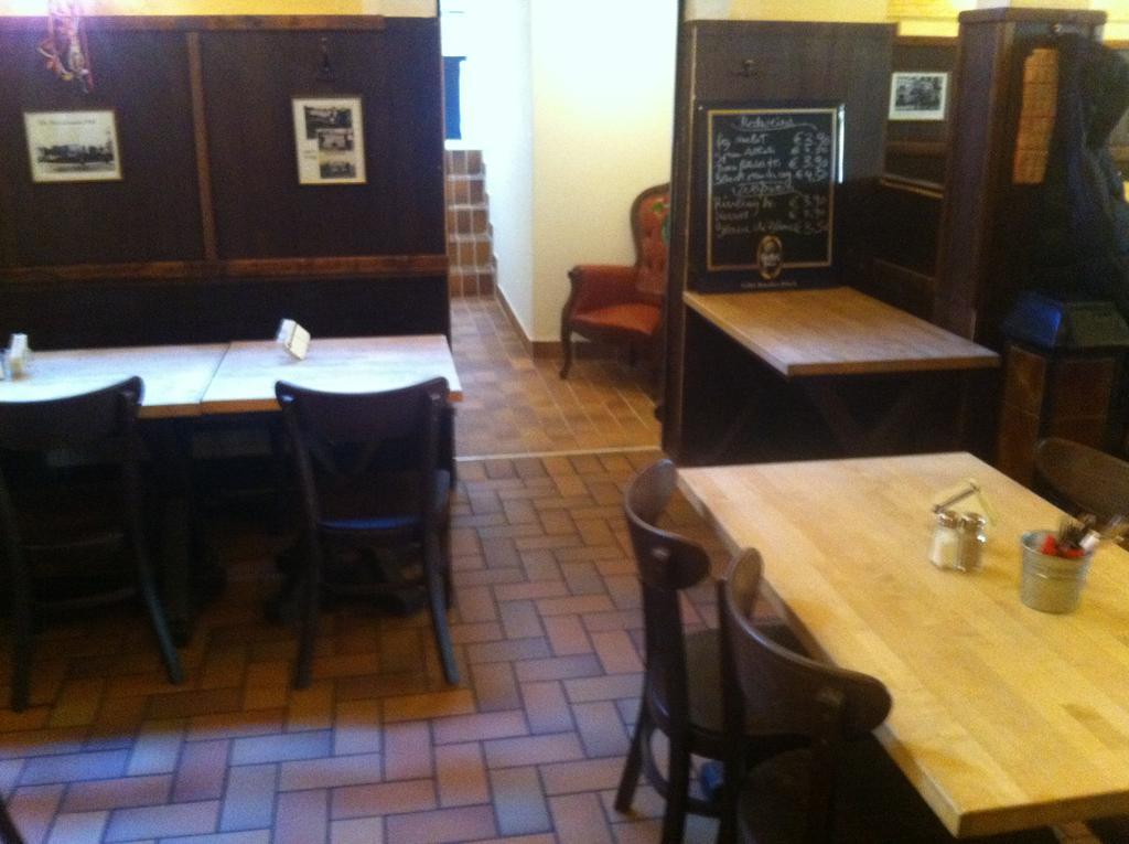 Gasthuis Gasthaus Zur Eule Keulen